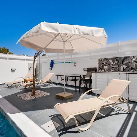 Panatheon - Luxury 1 & 2 Bdr 300 Meters From Sandy Beach! * Ayía Nápa