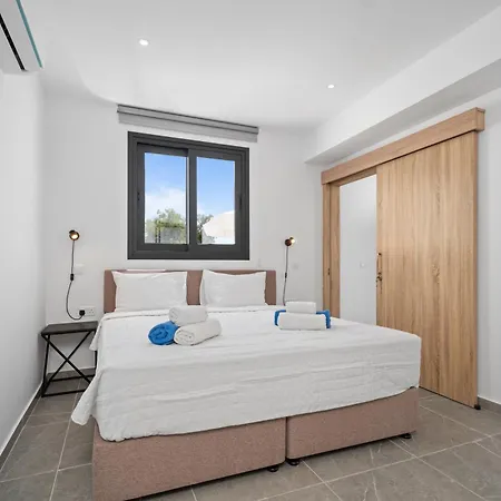 Luxury 1 & 2 Bdr 300 Meters From Sandy Beach! Ayia Napa