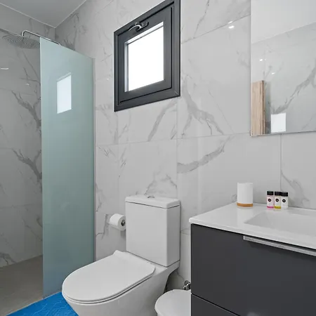 Luxury 1 & 2 Bdr 300 Meters From Sandy Beach! Ayia Napa
