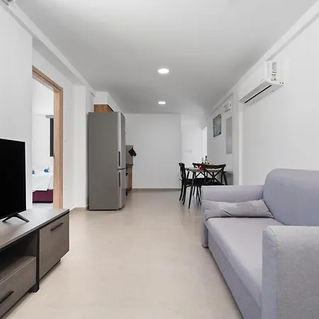 Luxury 1 & 2 Bdr 300 Meters From Sandy Beach! * Ayia Napa