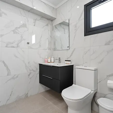 Luxury 1 & 2 Bdr 300 Meters From Sandy Beach! Villa Ayia Napa